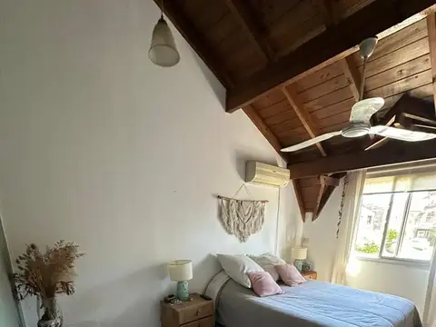 Casa en Alquiler Temporal con 2 cocheras