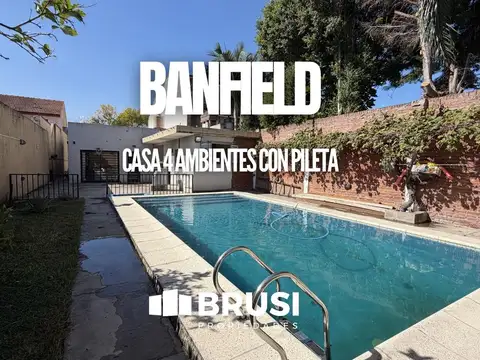 CASA EN VENTA EN LOMAS DE ZAMORA - APTO CREDITO - 4 AMBIENTES