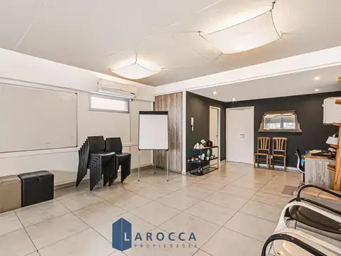 OFICINA - VENTA - CHACARITA - LUMINOSA Y AMPLIA