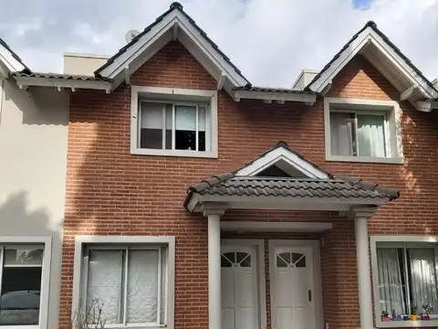 Barrio Cerrado Maria del Parque. Duplex en alquiler