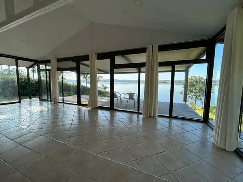 VENTA | CASA CON VISTA AL RÍO – SAN IGNACIO