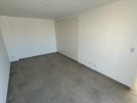 Oficina en Alquiler en Pichincha, $ 650.000