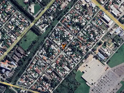 Casa en venta - 4 Dormitorios 1 Baño - La Plata
