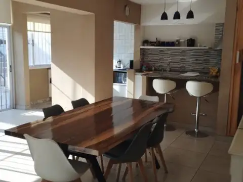 Casa en Venta en Ramos Mejia Sur, USD 290.000