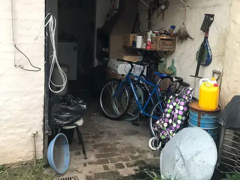 Casa 3 ambientes con 1 baño