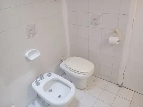 Depto Tipo Casa en Venta 50 años