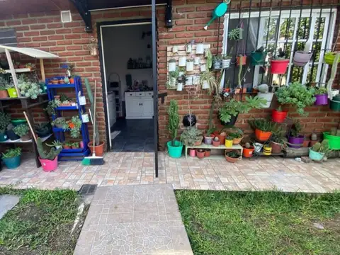 Av de los Olivos 800