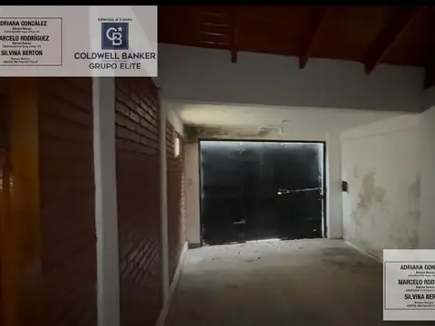 Casa 5 ambientes con 2 baños