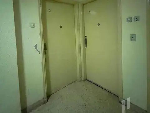 Venta departamento, 3 ambientes con balcón corrido, piso 19, vista abierta, Parque Patricios.