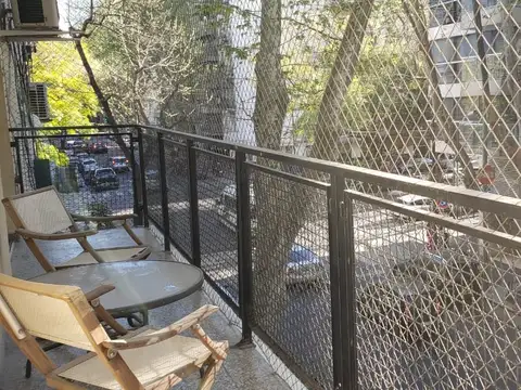 Semipiso de 4 Ambientes al Frente. Excelente Ubicación