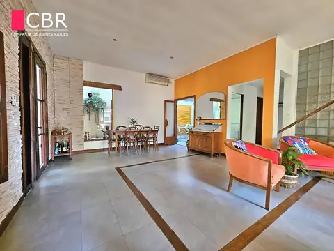 Caseros al 1100