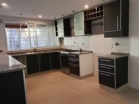 CASA EN VENTA EN PUEBLO ESTHER DOS DORMITORIOS 