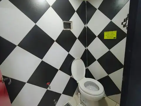 Local en Venta 70 años