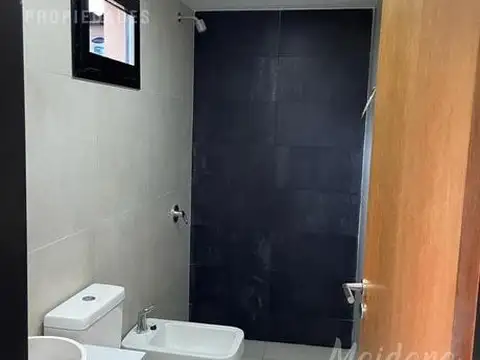 Departamento en Alquiler con 1 cochera