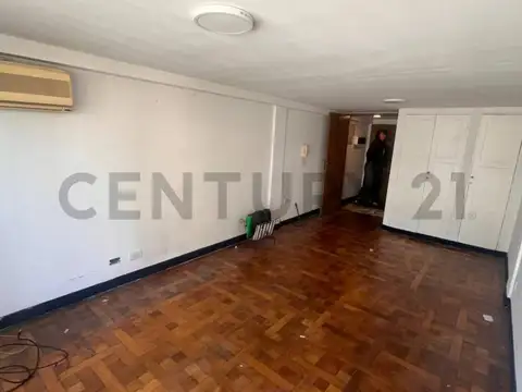 Oficina 2 ambientes con 1 baño