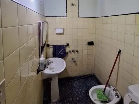 Depto Tipo Casa en Venta 56 años