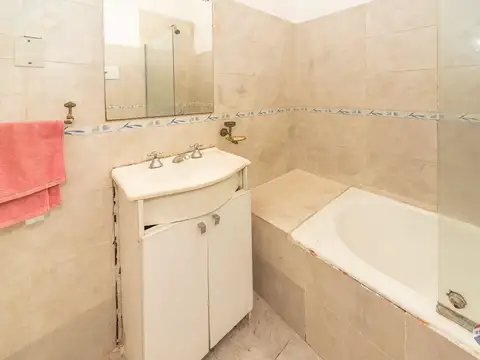 VENTA DEPTO BELGRANO 2 AMB ESCRITORIO PATIO PB