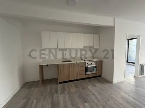 Blanco Encalada 4600, Piso 1