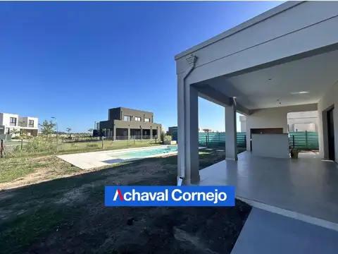 Casa en Alquiler de 4 dormitorios