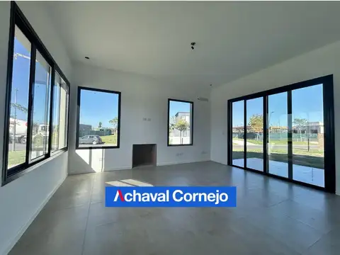 Casa 5 ambientes con 3 baños