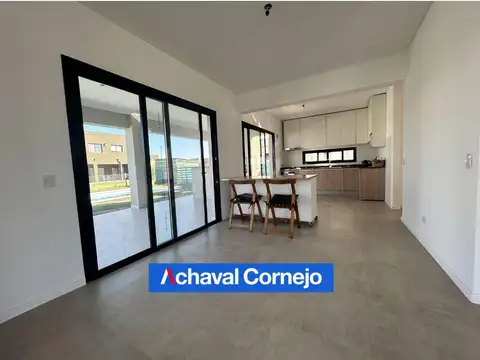 Casa en Alquiler al Noroeste