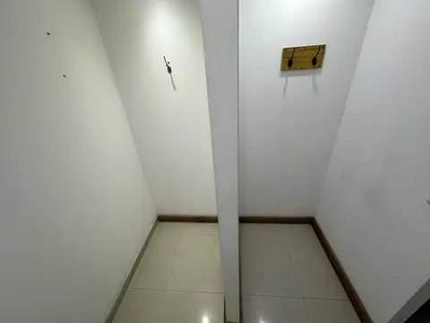 Local en Alquiler en Rafael Calzada, $ 800.000