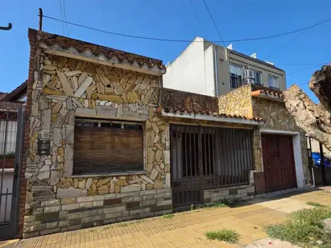 VENTA-LOTE Villa Sarmiento | Calle Gelly y Obes