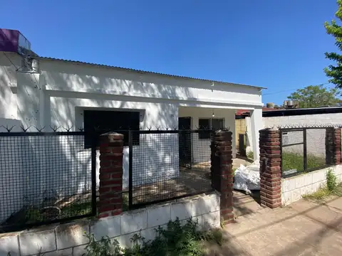 Casa tipo 3 ambientes, SIN cochera