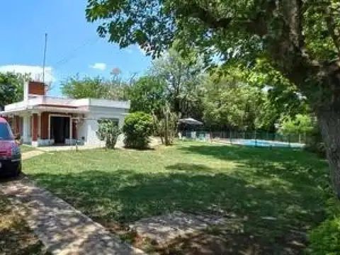 Casa en venta - 4 Dormitorios 1 Baño - 1.500Mts2 - Ezeiza
