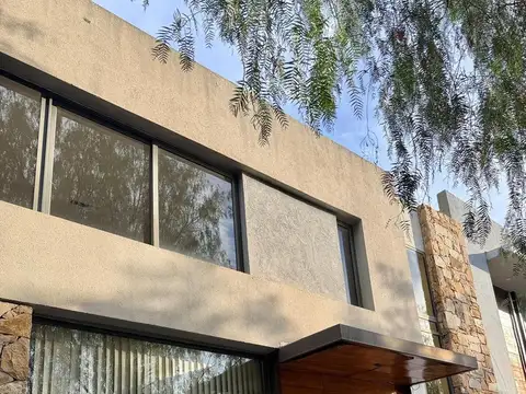 Casa en Venta en Mendoza, Capital