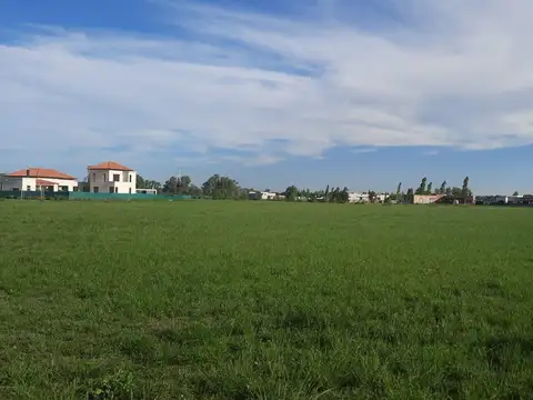 AV. BESCHTEDT Y ACCESO OESTE  KM 66