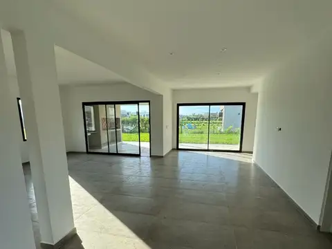 Calle El Deslinde 1100