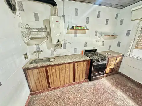 Casa 3 ambientes con 1 baño