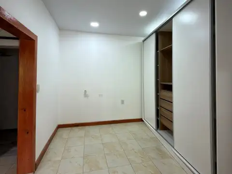Depto Tipo Casa en Alquiler al Este