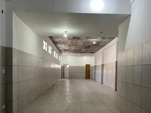 Local en Alquiler en Moron, $ 1.000.000