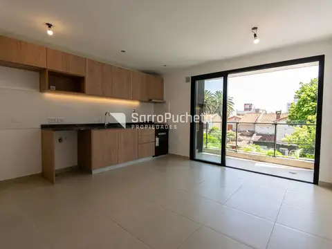 Venta semipiso 2 ambientes con parrilla en Haedo.