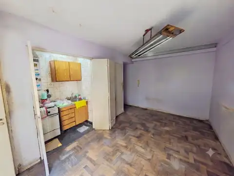 Monoambiente en venta en Palermo al frente con balcón.