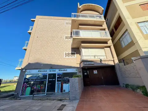 Calle 301 y Costanera