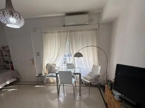Depto Tipo Casa en Venta en Caballito, USD 125.000
