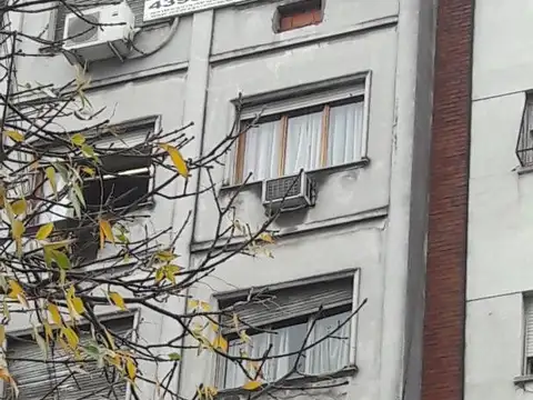 OPORTUNIDAD OFICINA A RECICLAR PISO DE 46,38 M2