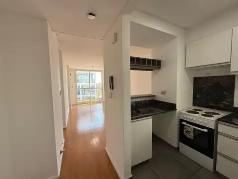 VENTA | PERMUTA - Departamento 2 ambientes con balcón al frente, en Pichincha - APTA CRÉDITO.