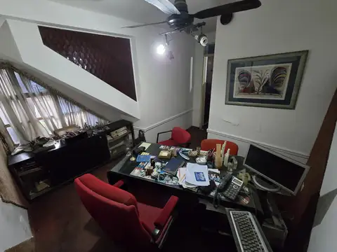 Carlos Gardel 300, Piso PB