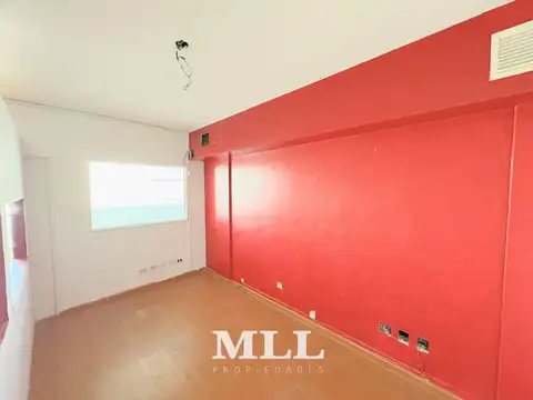 Pasaje del Carmen 750 . Av. Cordoba y Viamonte. 6 piso. Sup 62 m2. Oficina, Muy luminoso