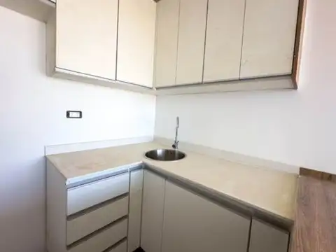 Departamento en Alquiler en Coghlan, $ 720.000