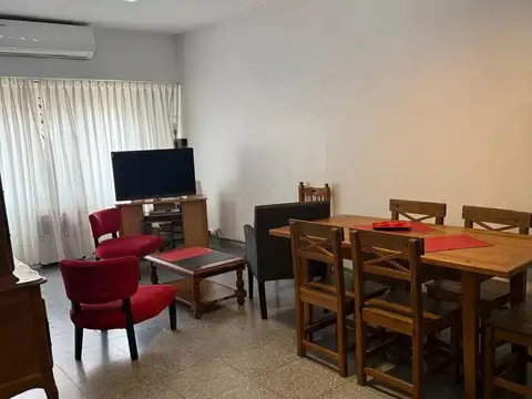 Depto Tipo Casa en Venta 50 años