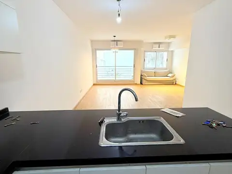 Departamento 2 amb y medio posibilidad de convertirlo en 3 amb en Palermo  Muy luminoso  Moderno 