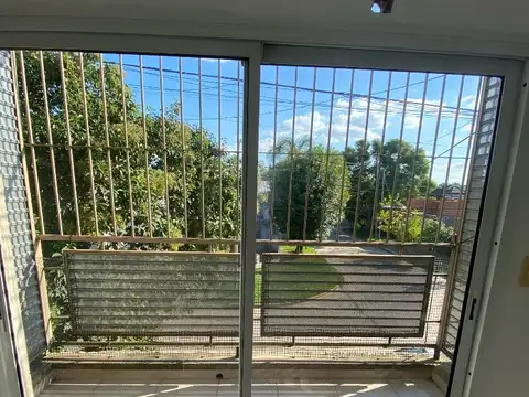 Departamento en Alquiler en Ituzaingo, $ 350.000