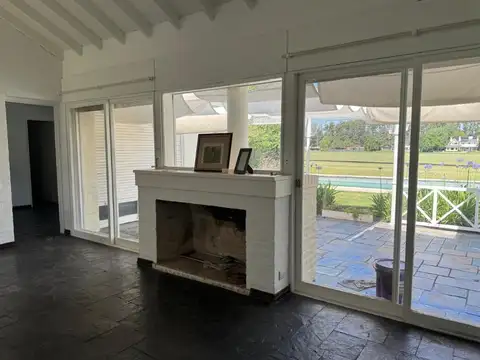 Casa en Alquiler de 5 dormitorios