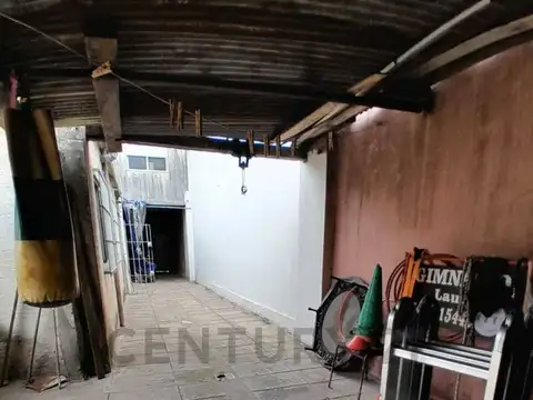 VENTA DE CASA DE 4 AMBIENTES | GRAL. SAN MARTIN