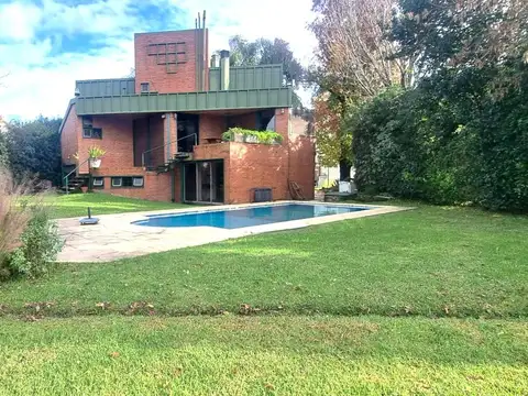 Casa en  Venta en Campo Chico Country Club sobre el golf